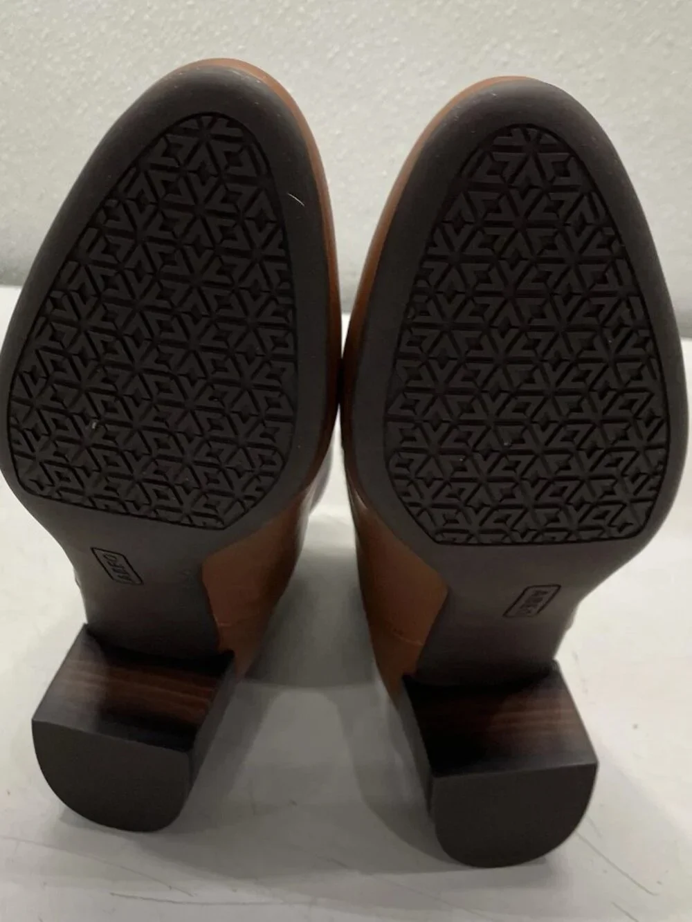 Abeo Plaza Back Zip Boot Dark Tan Women's Size 7 - Picture 4 of 4